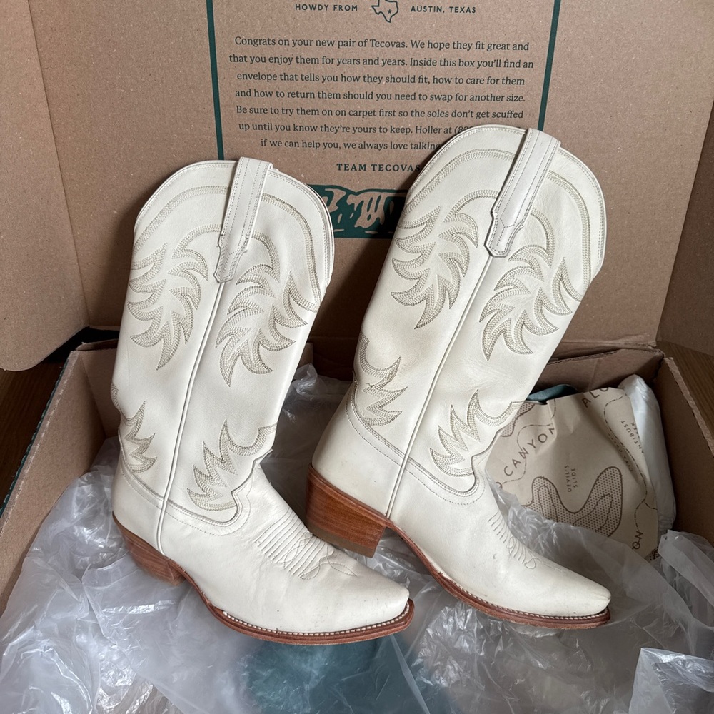 Tecovas Women's Cream Cowboy Boots